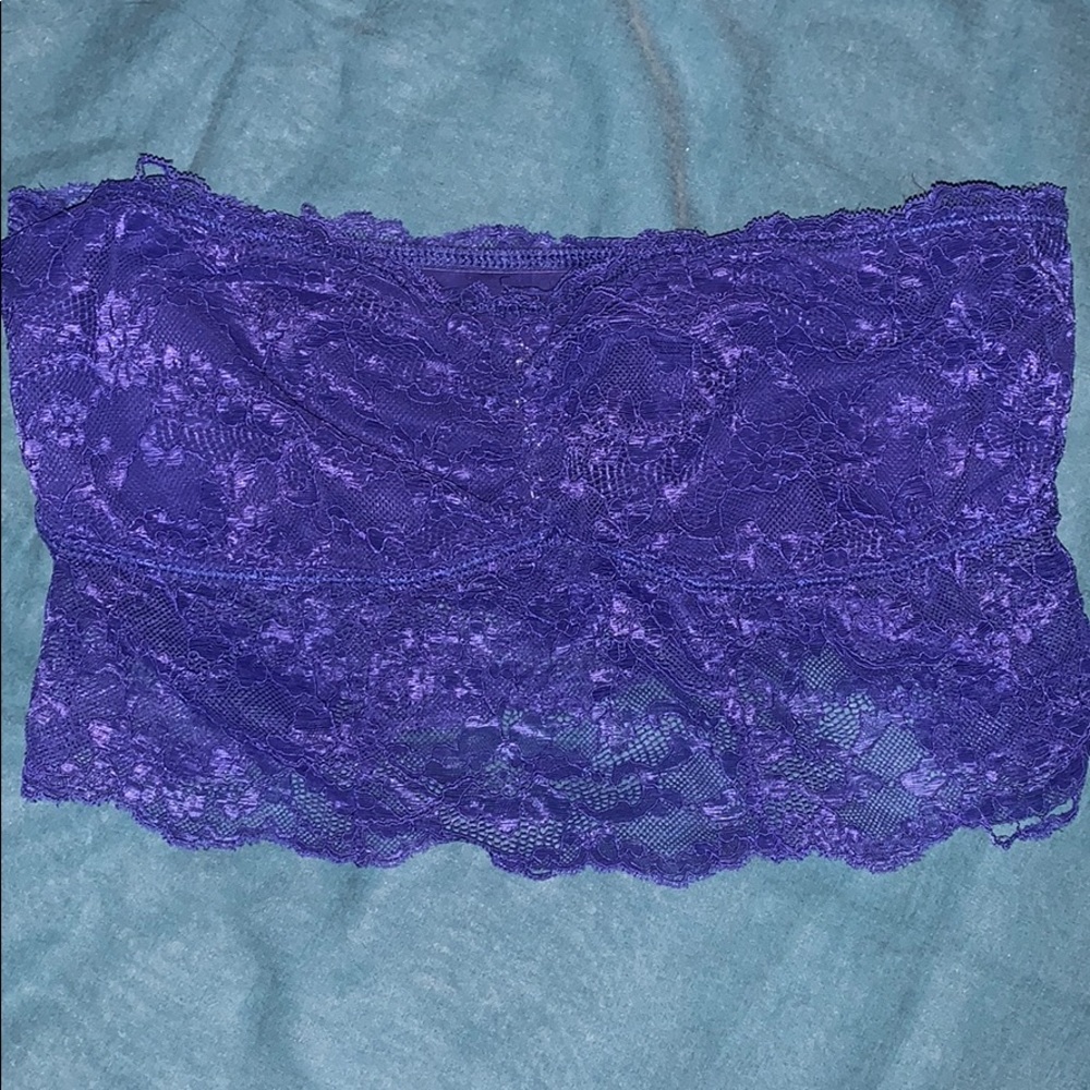 American Eagle dark blue laced bralette
